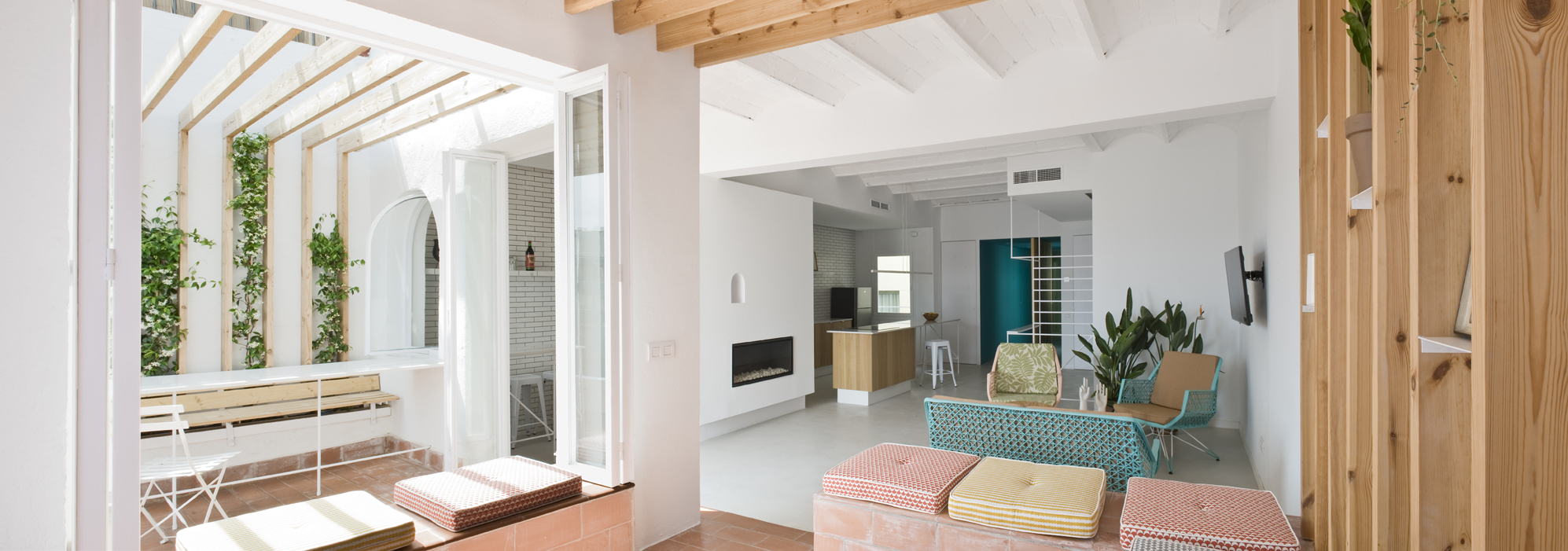 rénovation-appartement-design-béton-ciré-blanc